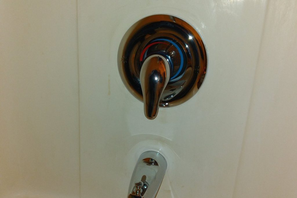 Tub spout and valve replaced in a bathroom